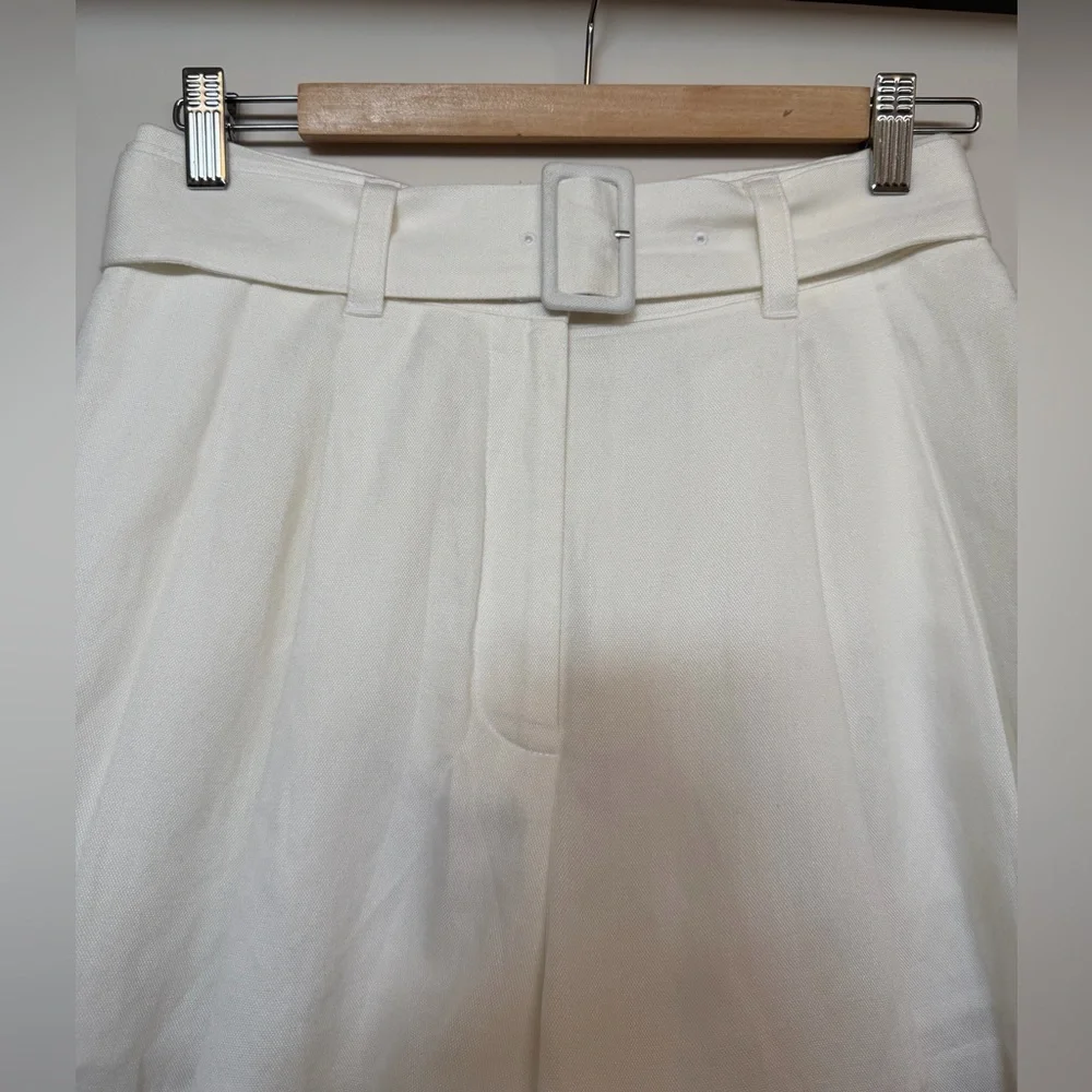 VGUC Club Monaco Short Size 2 - Picture 3 of 7